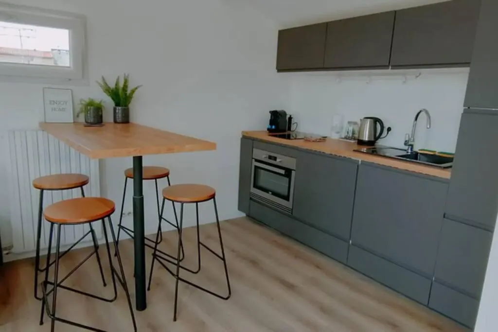 Appartement Petit loft sur les toits d'Avignon France