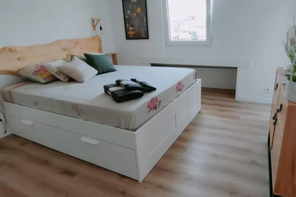 Appartement Petit loft sur les toits d'Avignon France