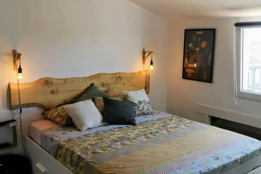 Appartement Petit loft sur les toits d'Avignon 0*, Avignon France